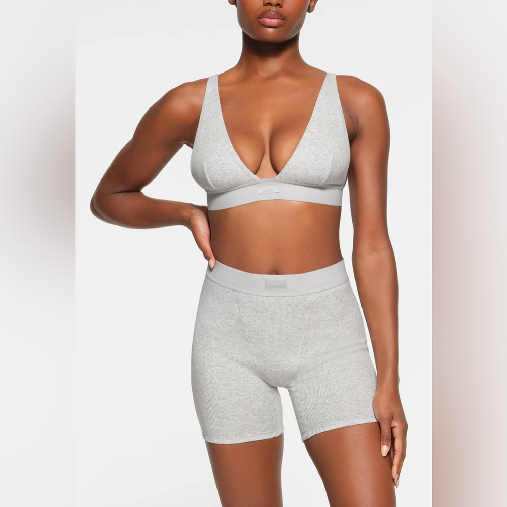 NWT SKIMS Cotton Rib Boxer Shorts Light Heather Gray Size S